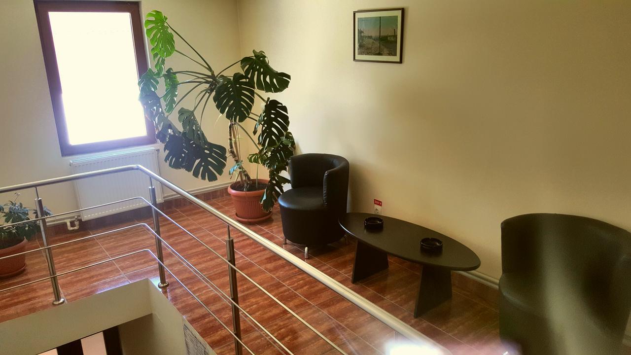 La Salcii Motel Calarasi  Eksteriør bilde